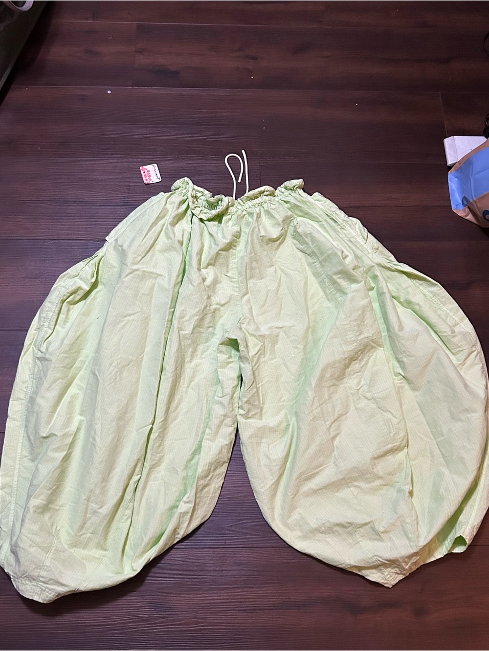 Free People NWT Lime Green Balloon Pant - Picture 2 of 3